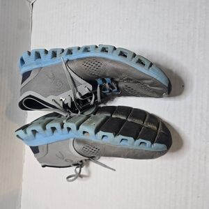 Men's Athletic Shoes in Gray and Blue‎